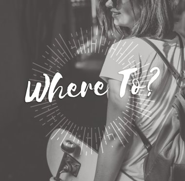 Kaykay ile modern kadın 