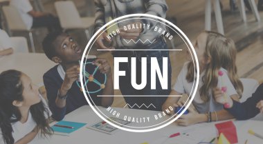 Öğrenciler, okulda ders olması