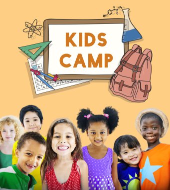 çocuklar birlikte ayakta