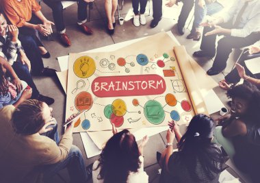 insanlar üzerinde beyin fırtınası ile poster