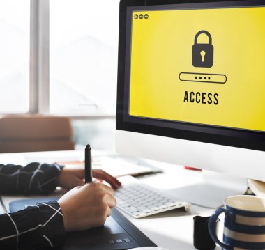 Ofiste çalışan kişi