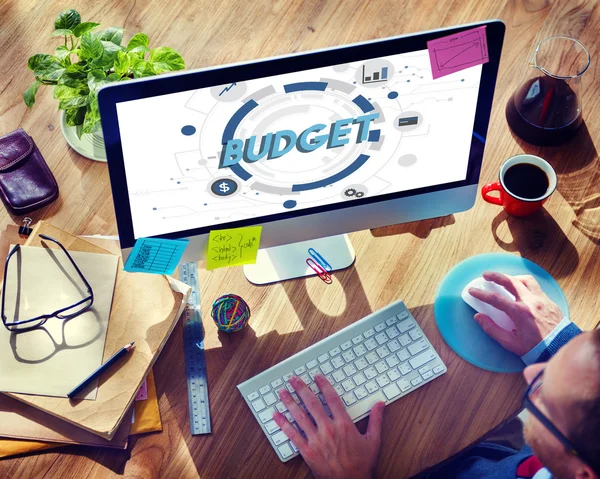 Man working on computer — Stock Photo, Image