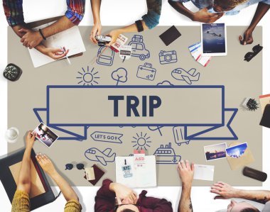 Grup masada oturan insan 