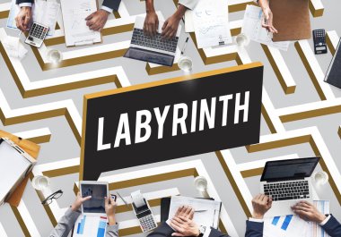 Ofiste çalışan iş adamları 