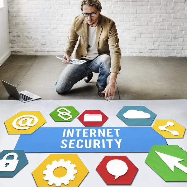 Businessman working with internet security — Stock Photo, Image