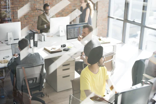 Gente de negocios trabajando —  Fotos de Stock