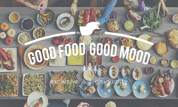 Tavola con cibo e Good Mood Concept — Foto Stock