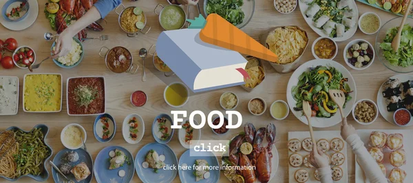 Tabel met eten en voedsel Concept — Stockfoto