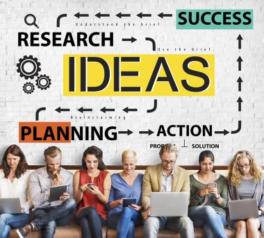 aygıtlar ve fikirleri ile insanlar oturup