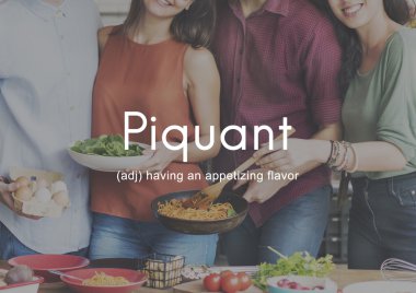 Birlikte öğle yemeği yemek arkadaşlar