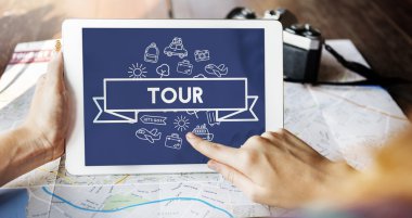 Uygulama kullanan kadın  