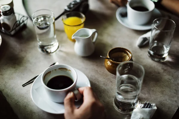 Person drinking coffee — Stock Photo, Image