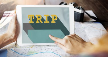 Uygulama kullanan kadın 