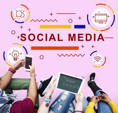 İnsanlar internet'te sörf 