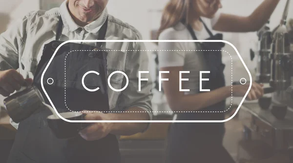 Baristas brewing coffee in cafe — Stock Photo, Image