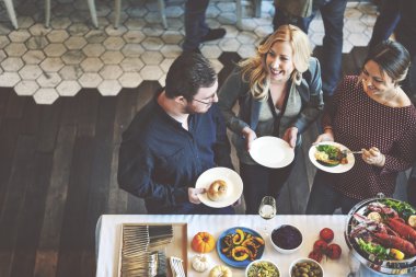 Öğle Yemeği meslektaşları arkadaş