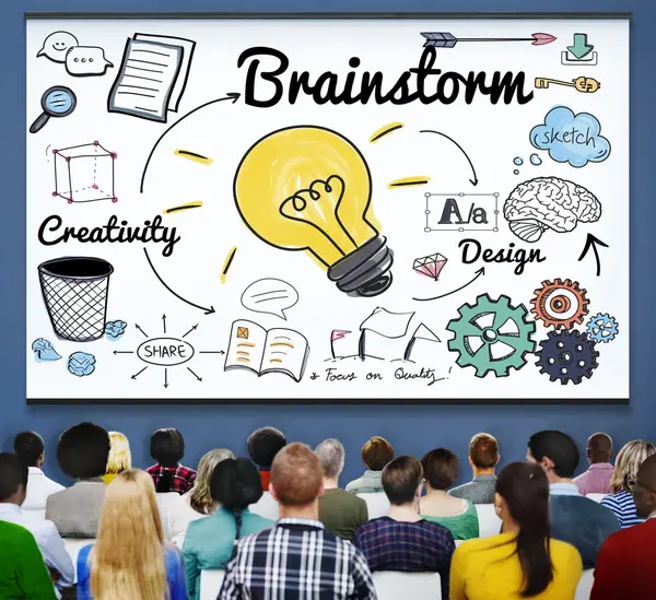 Pessoas no seminário e conceito de brainstorming — Fotografia de Stock