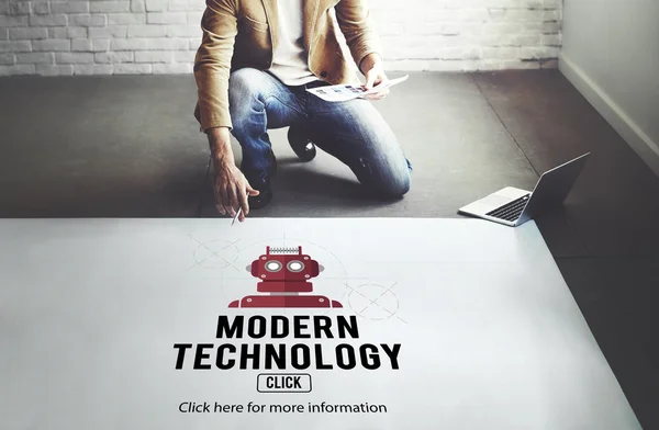 Zakenman werken met moderne technologie — Stockfoto