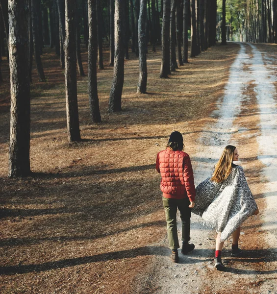 People walking in nature — Stock Photo, Image