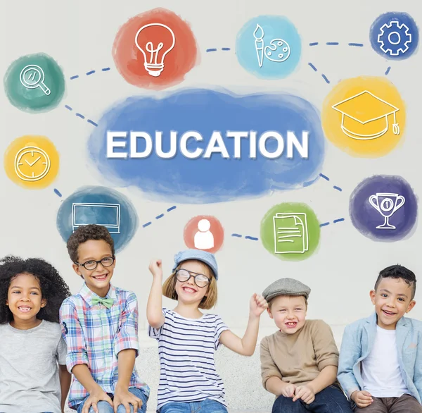 Duygu mutlu ve eğlenceli çocuklar