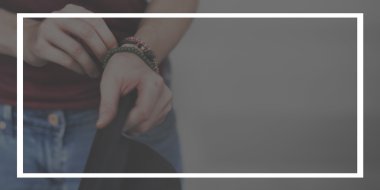 Kız yandan biçimli kap