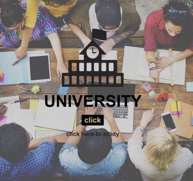 Öğrenciler birlikte okuyorlar. 