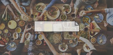 insanlar ve gıda ile bayrak