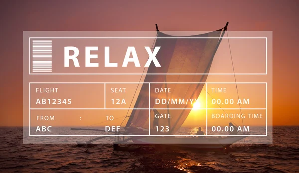 Vissers op catamaran bij zonsondergang — Stockfoto