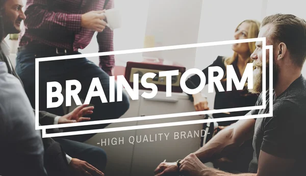 Negócios discutindo e Brainstorm — Fotografia de Stock
