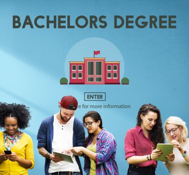 grup öğrenci ile dijital cihazlar