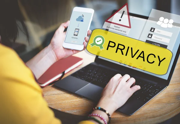 Privacy logo on screen of laptop — Stock Photo, Image