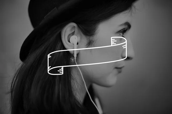 Lány a fülhallgató, zene — Stock Fotó