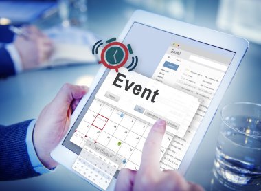 iş adamı dijital tablet ile çalışma 