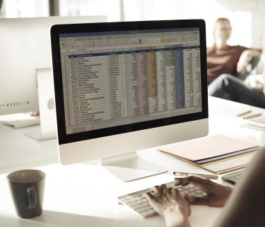bilgisayar elektronik tablo monitör ile