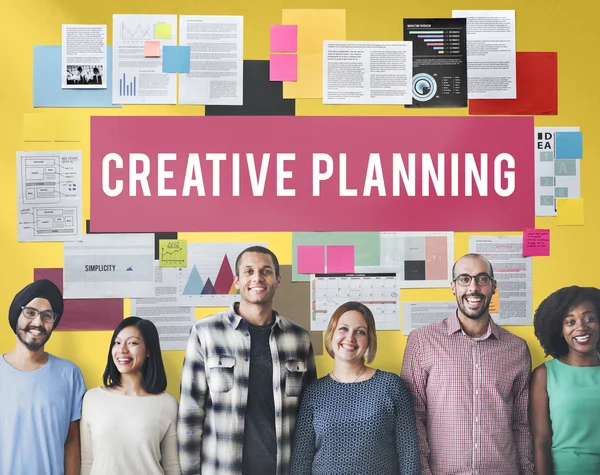 Diversidad personas con Planificación Creativa — Foto de Stock
