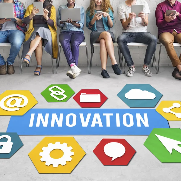 İnsanlar dijital araçları tarama 