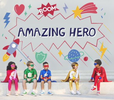 Çocuk süper kahraman kostümleri