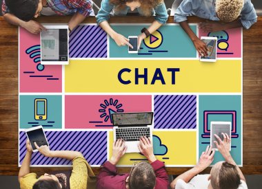 Çeşitlilik insanlar ve dijital cihazlar