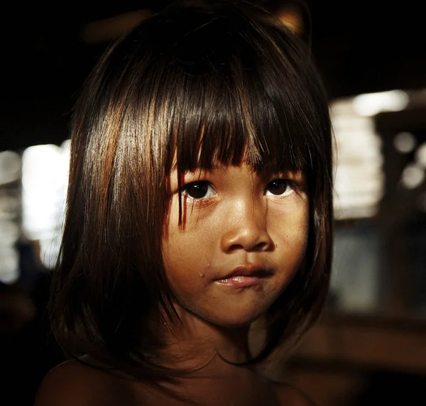 Girl staring at the camera — Stock Photo, Image