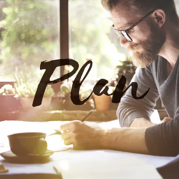 Handsome Man working with documents — Stock Photo, Image