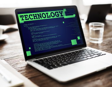 Bilgisayar çalışma tablosunda