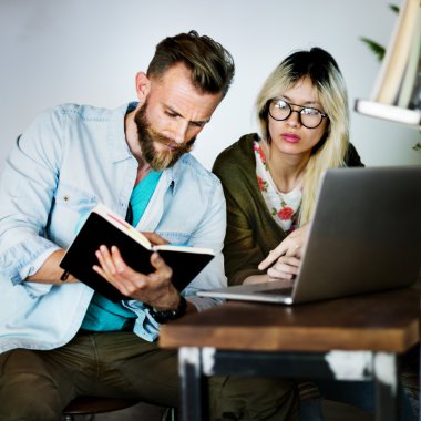 Toplantı Tartışma konuşuyor