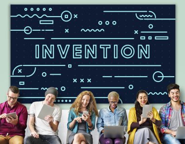 İnsanlar dijital araçları tarama  