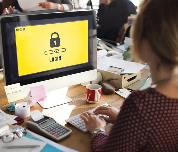 Woman wirking with computer — Stock Photo, Image