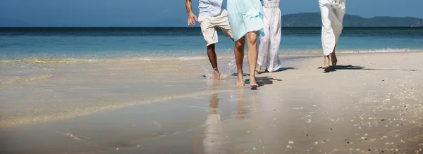 Group of friends at Summer Beach Party — Stock Photo, Image