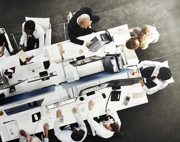 Gente de negocios en la oficina en la reunión — Foto de Stock