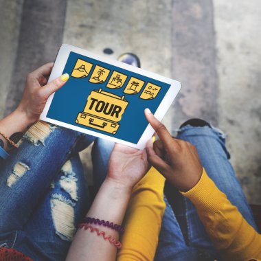 İnsanlar internet'te sörf 