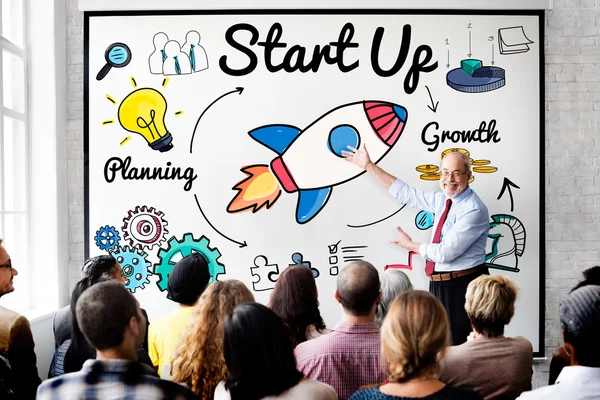 Leute beim Seminar mit Start-up — Stockfoto