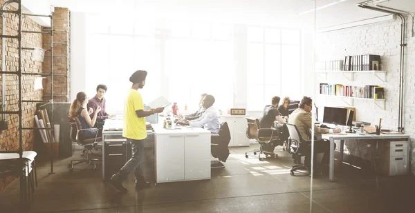 Gente de negocios trabajando — Foto de Stock