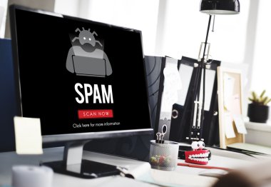ekran metin ile: Spam